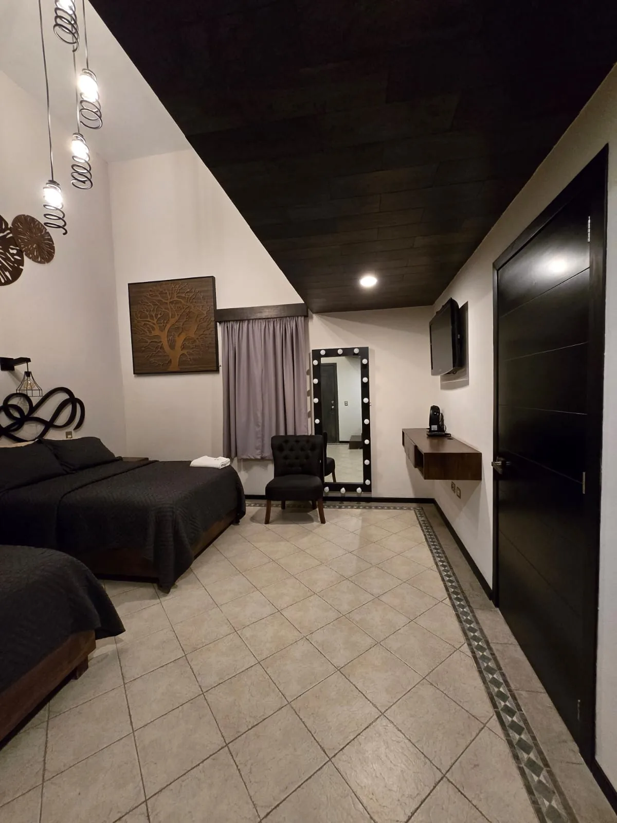 Suite Triple — vista del cuarto